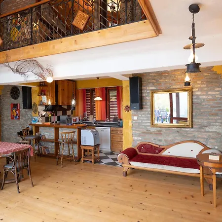 Casa De Artes * Baltjik